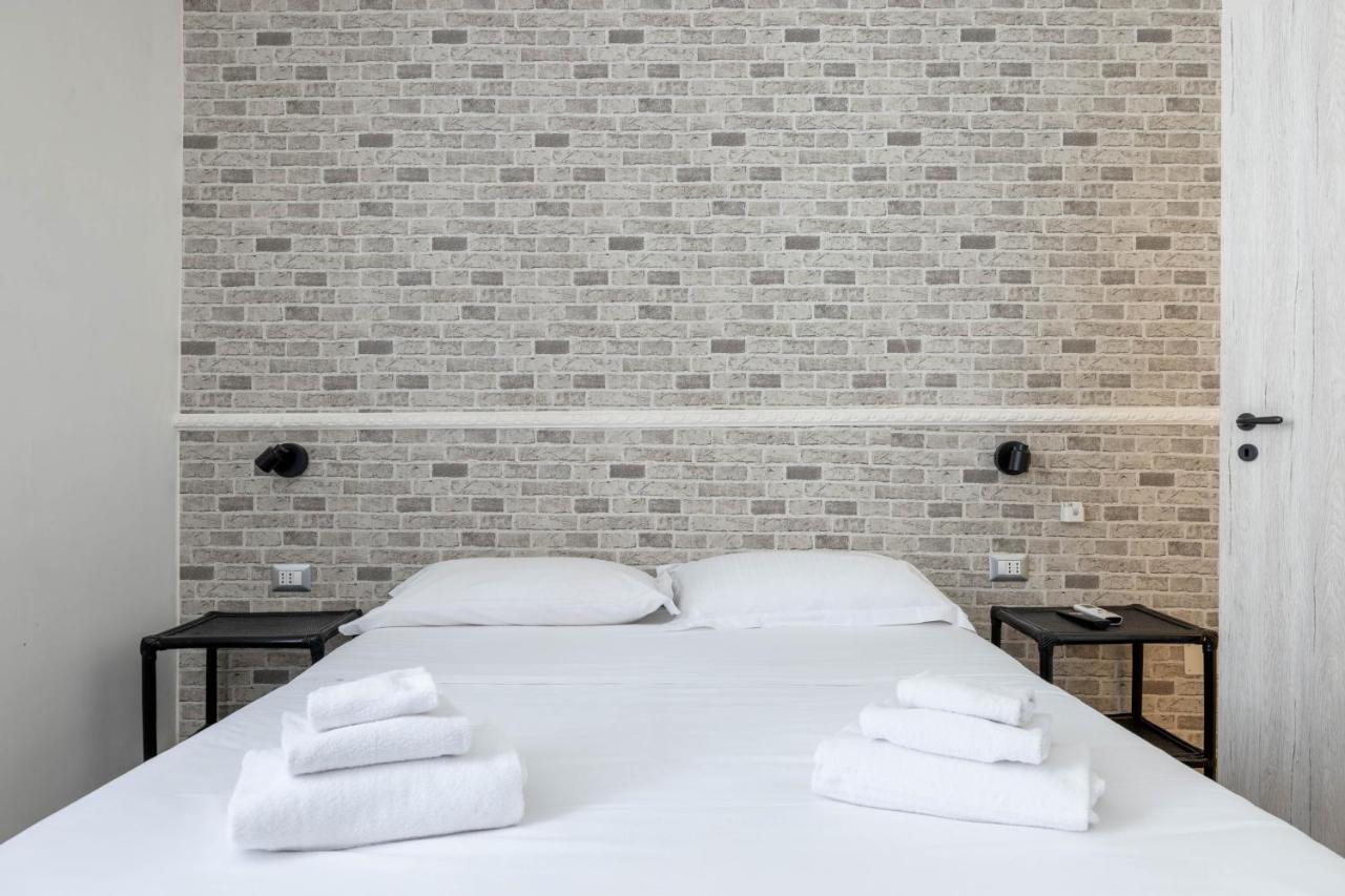 Vg Piazza Navona 5 Stelle Parlamento Room Рим Екстериор снимка