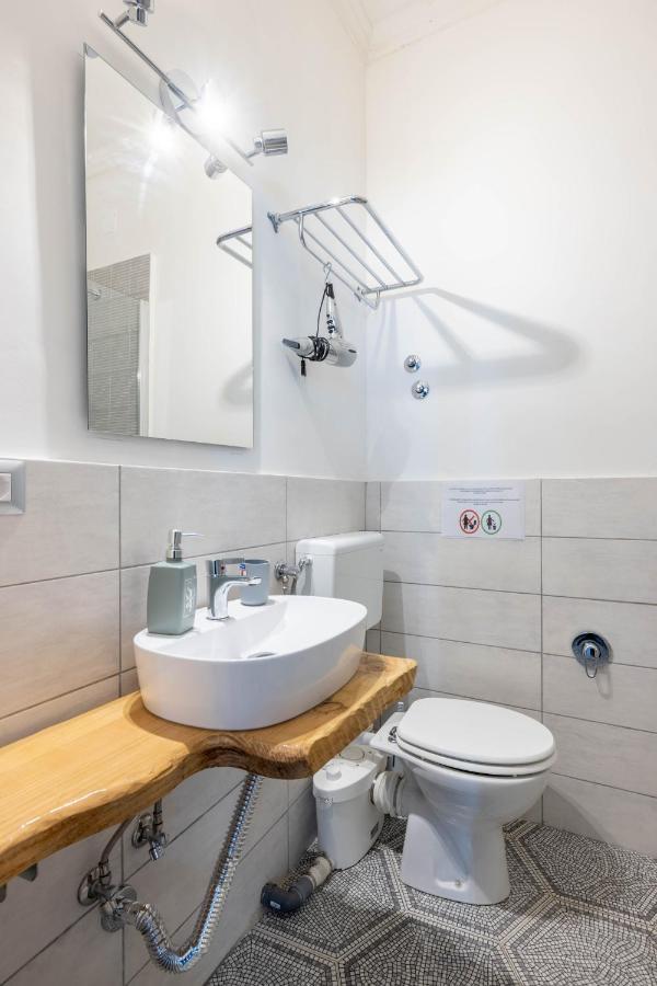 Vg Piazza Navona 5 Stelle Parlamento Room Рим Екстериор снимка